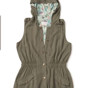 MATILDA JANE Girls Hooded Vest - SIZE 10